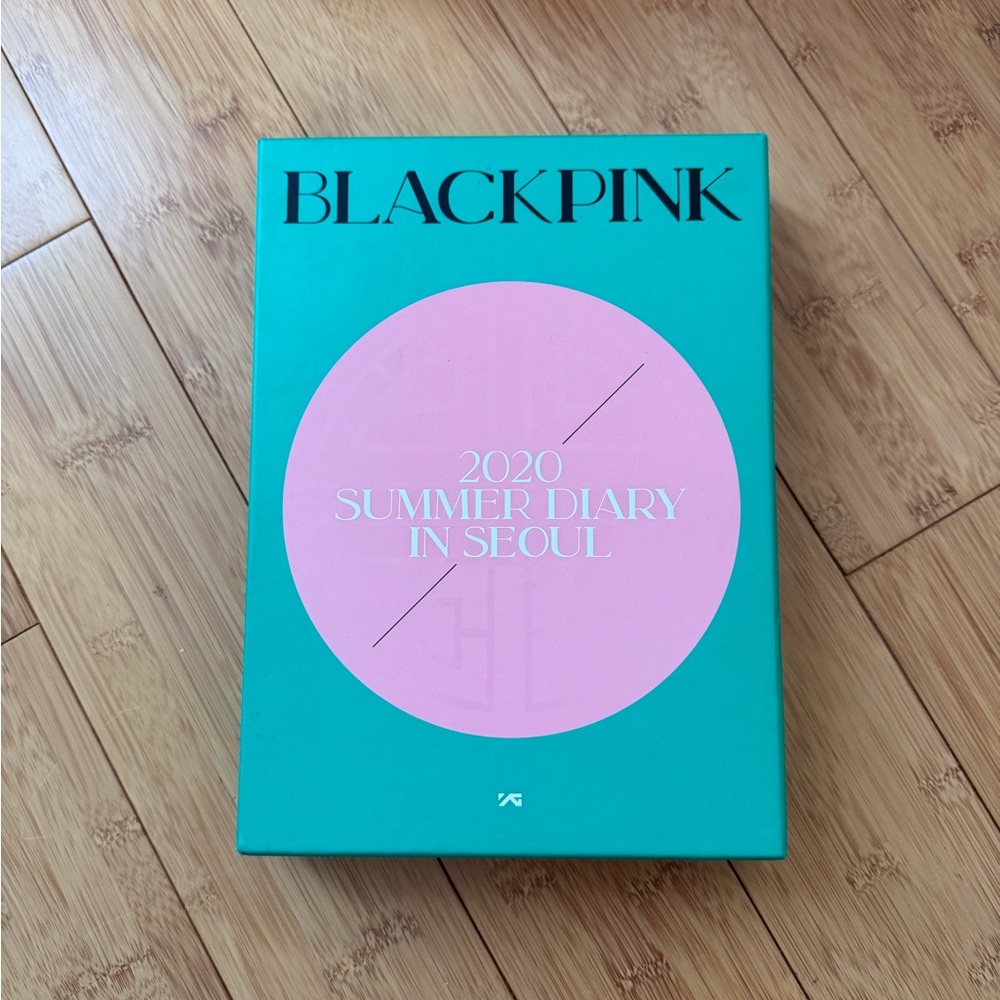 2020 Summer Diary in Seoul - Green and Pink